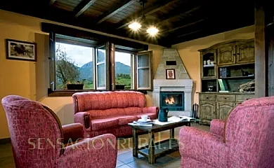 Casas de Aldea Peñanes en Morcín (Asturias) - Foto 2