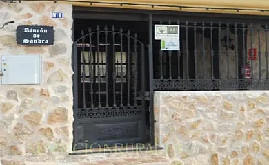 Casa Rural Rincón de Sandra en Monteagudo de las Salinas (Cuenca) - Foto 9