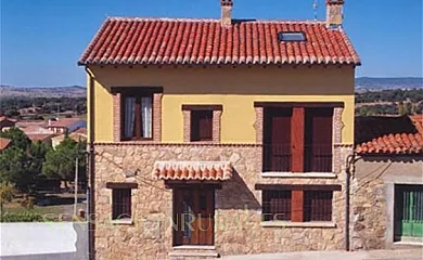 Casa Rural Lucía en La Horcajada (Ávila) - Foto 1