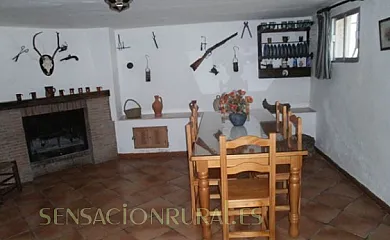 Casa Detres en Cogollos De Guadix (Granada) - Foto 1