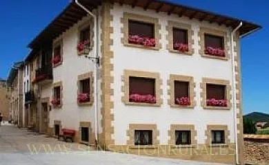 Casa El Encinedo en Genevilla (Navarra) - Foto 1