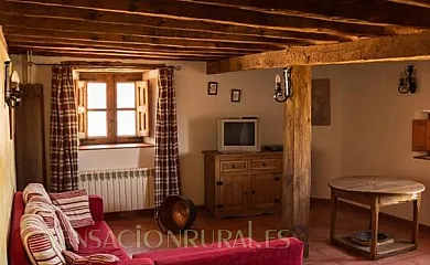 Atauta (Anticca Rural) en San Esteban de Gormaz (Soria) - Foto 5