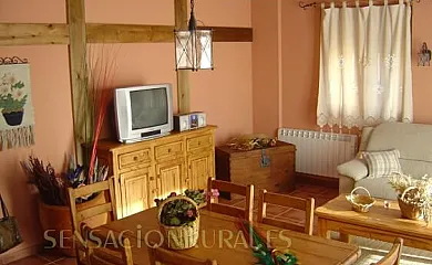 Tiempo de Ensueño y Casa Fuente de Cella en Cella (Teruel) - Foto 3