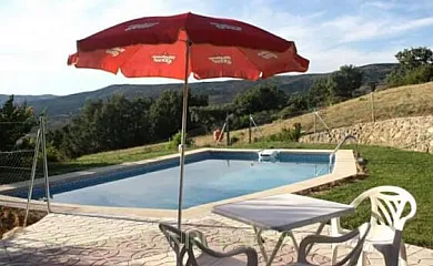 Los Caldereros en Casas del Puerto de Villatoro (Ávila) - Foto 3