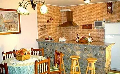 Los Caldereros en Casas del Puerto de Villatoro (Ávila) - Foto 4