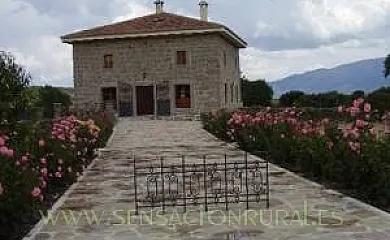 Casa Rural Fuenteseca en Burgohondo (Ávila) - Foto 1