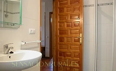 Casa Rural Roblegordo-Los Roblones en Rabanera Del Pinar (Burgos) - Foto 17