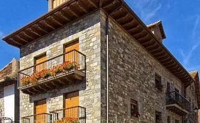 Casa Rural Marín en Hecho (Huesca) - Foto 1