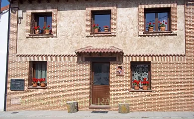 Casa Rural Villa Natura y Casa Irrico en Las Cuevas de Soria (Soria) - Foto 1