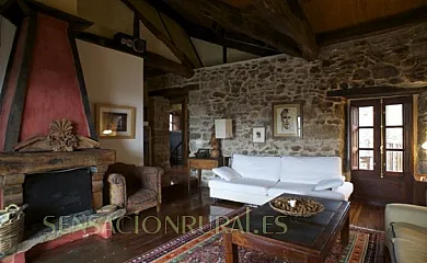 El Taller de la Seda * * * * * en Avedillo de Sanabria (Zamora) - Foto 3