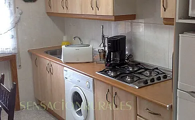 El Morisco, La Bellota, El Fresno, La Casita Roja y Los Faroles en Burgohondo (Ávila) - Foto 21