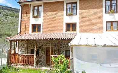 Las Tejeruelas en Navacepedilla de Corneja (Ávila) - Foto 1