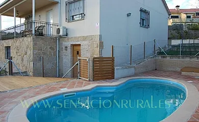 Villa Victoria en Navalperal de Pinares (Ávila) - Foto 1