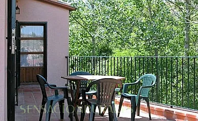 La Canaleja en Valle de San Pedro (Segovia) - Foto 9