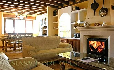 La Canaleja en Valle de San Pedro (Segovia) - Foto 15