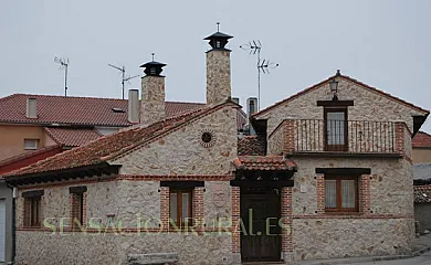 Abuela Dominga en Sanchonuño (Segovia) - Foto 1