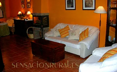 Casa La Fresneda en Martín Muñoz de las Posadas (Segovia) - Foto 2