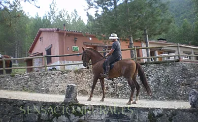 Casas del Salto en Póveda de la Sierra (Guadalajara) - Foto 2