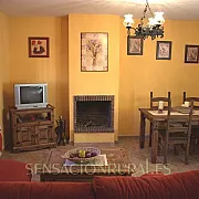 Alojamientos Los Gemelos y Casa rural La Fragua 001