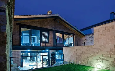 Alojamientos La Luz de la Sierra y Casa Rural Luces y Sombras de la Sierra de Guadarrama en Pradena (Segovia) - Foto 2