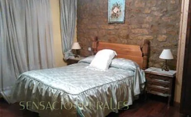 CASA Y APARTAMENTOS CORRAL CASIANO en Robledo de la Guzpeña (León) - Foto 3