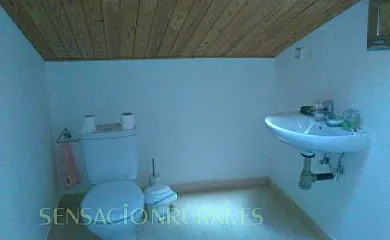 CASA Y APARTAMENTOS CORRAL CASIANO en Robledo de la Guzpeña (León) - Foto 13