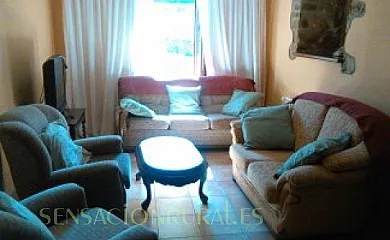 CASA Y APARTAMENTOS CORRAL CASIANO en Robledo de la Guzpeña (León) - Foto 14