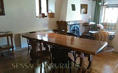 CASA Y APARTAMENTOS CORRAL CASIANO en Robledo de la Guzpeña (León) - Foto 19