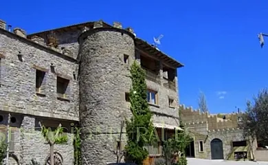 Las Bodegas de Clavería en La Fueva (Huesca) - Foto 1