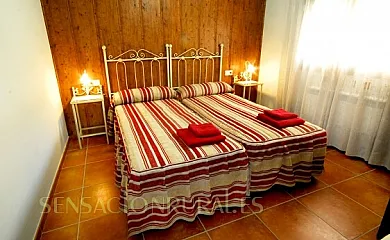 Casa Rural Bielas y Pistones, Apartamentos Las Eras y La Hoguera en Castelserás (Teruel) - Foto 8