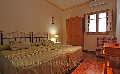 Complejo de Turismo Rural Isla del Zujar en Castuera (Badajoz) - Foto 4