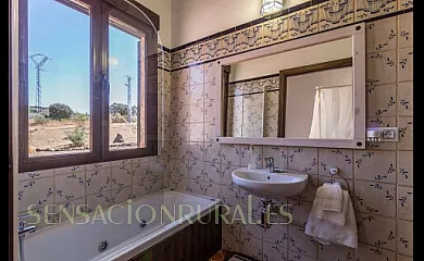 CR El Portezuelo Boutique Experience en Fuenlabrada De Los Montes (Badajoz) - Foto 2