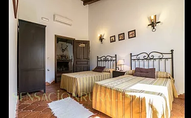 CR El Portezuelo Boutique Experience en Fuenlabrada De Los Montes (Badajoz) - Foto 5