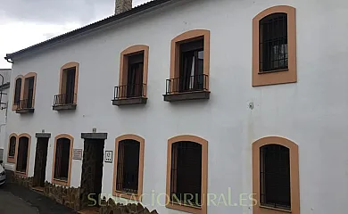 Apartamentos Rurales Los Molinos en Fuentes De León (Badajoz) - Foto 1