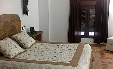 Apartamentos Rurales Los Molinos en Fuentes De León (Badajoz) - Foto 2