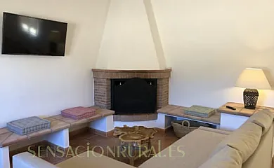 Dehesa Los Lomillos en Retamal de Llerena (Badajoz) - Foto 11