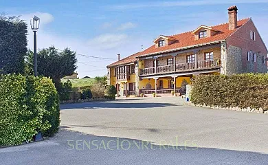 Posada y apartamentos El Acebo en Ubiarco (Cantabria) - Foto 1