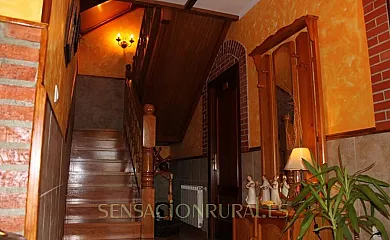 Posada y apartamentos El Acebo en Ubiarco (Cantabria) - Foto 10