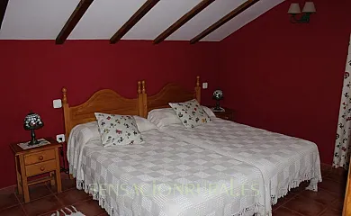 Posada y apartamentos El Acebo en Ubiarco (Cantabria) - Foto 13
