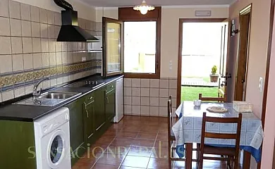 Apartamentos El Castañeu en Cangas de Onis (Asturias) - Foto 23