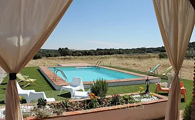 Casa Rural Sierra Jayona en Fuente Del Arco (Badajoz) - Foto 1