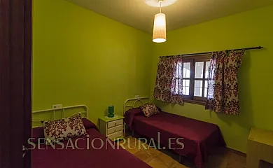 Los granaos en Las Casas Del Rio (Ciudad Real) - Foto 9