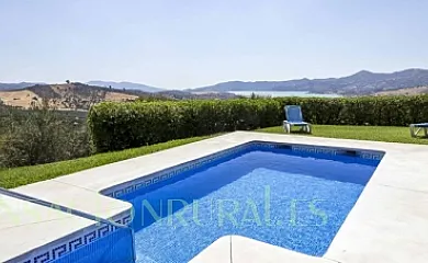 Complejo Turístico Rural Las Mayoralas en Periana (Málaga) - Foto 9