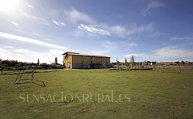 Fuente Alberche en San Martín de la Vega del Alberche (Ávila) - Foto 6