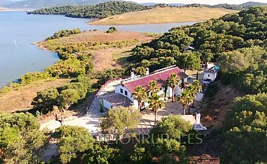 Las Lomillas Reserva Ecológica en Alcalá de los Gazules (Cádiz) - Foto 1