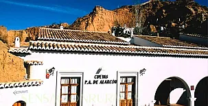 Apartamentos Cueva Pedro Antonio de Alarcon 005