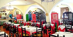 Apartamentos Cueva Pedro Antonio de Alarcon 007