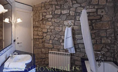 Castell de Fonolleres en Fonolleres (Lleida) - Foto 16