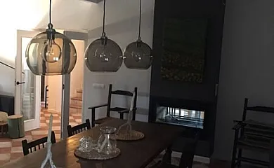 Casa El Pósito y La Guindalera en Abanades (Guadalajara) - Foto 17