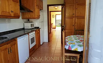 La Ermita y la Huerta en Camaleño (Cantabria) - Foto 2